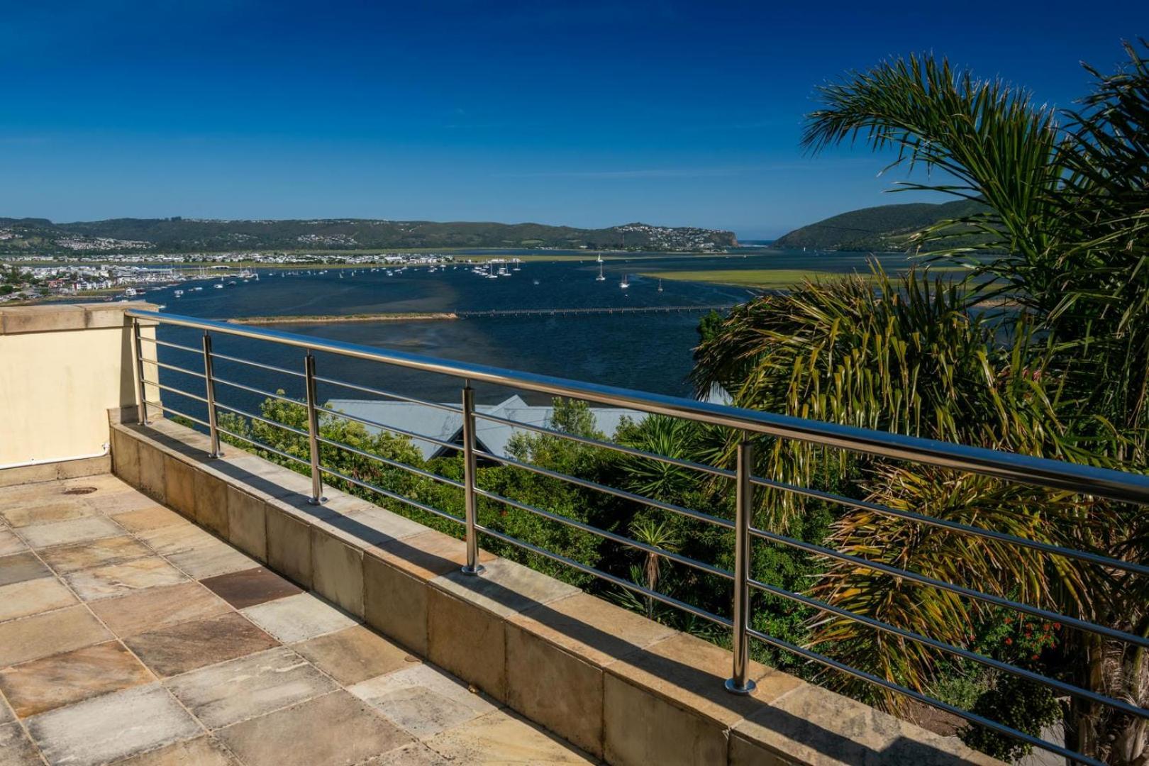 Guest House The Lazy Lion Knysna Esterno foto